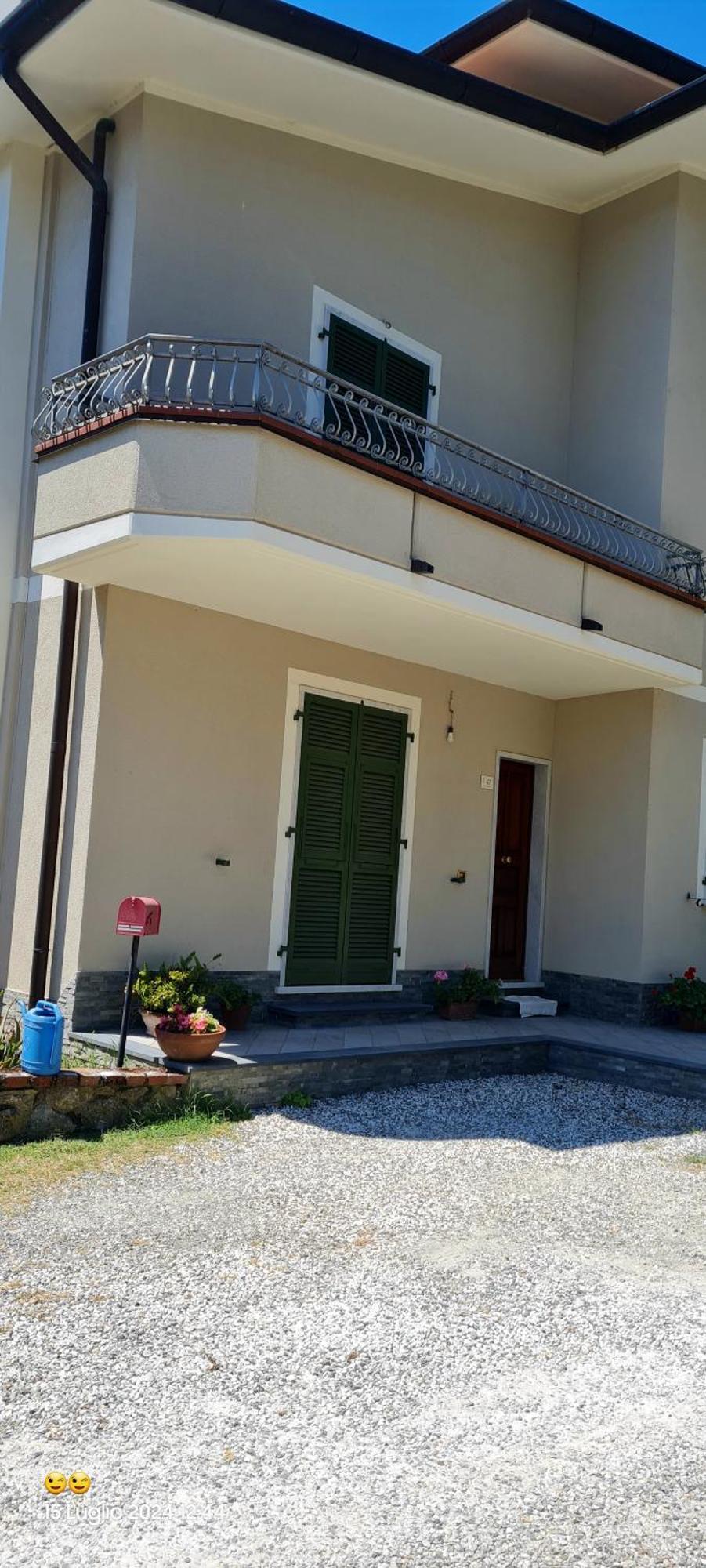 Casa Vacanza Da Menan Castelnuovo Magra Exterior foto